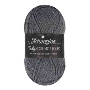 Scheepjes Truly Scrumptious 100gram kleur 380 Black Sesame Muffin
