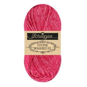 Scheepjes Stone Washed XL 50 gr kleur 879 Eudialyte